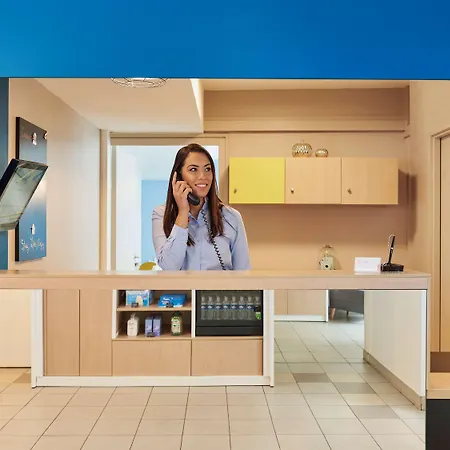 Adagio Access Magnan Апарт-отель 2*